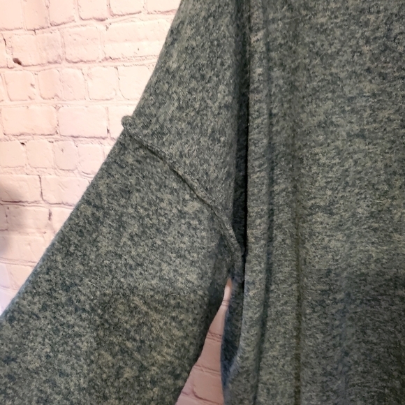 ZENANA GREEN FLEECE DOLMAN SLEEVE BOXY COMFY SWEATSHIRT - Picture 3 of 9